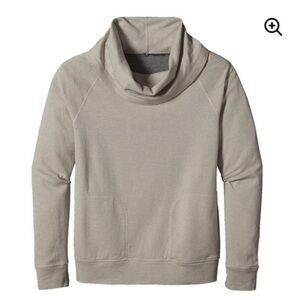 Patagonia Cream Cowl Neck Sweatshirt